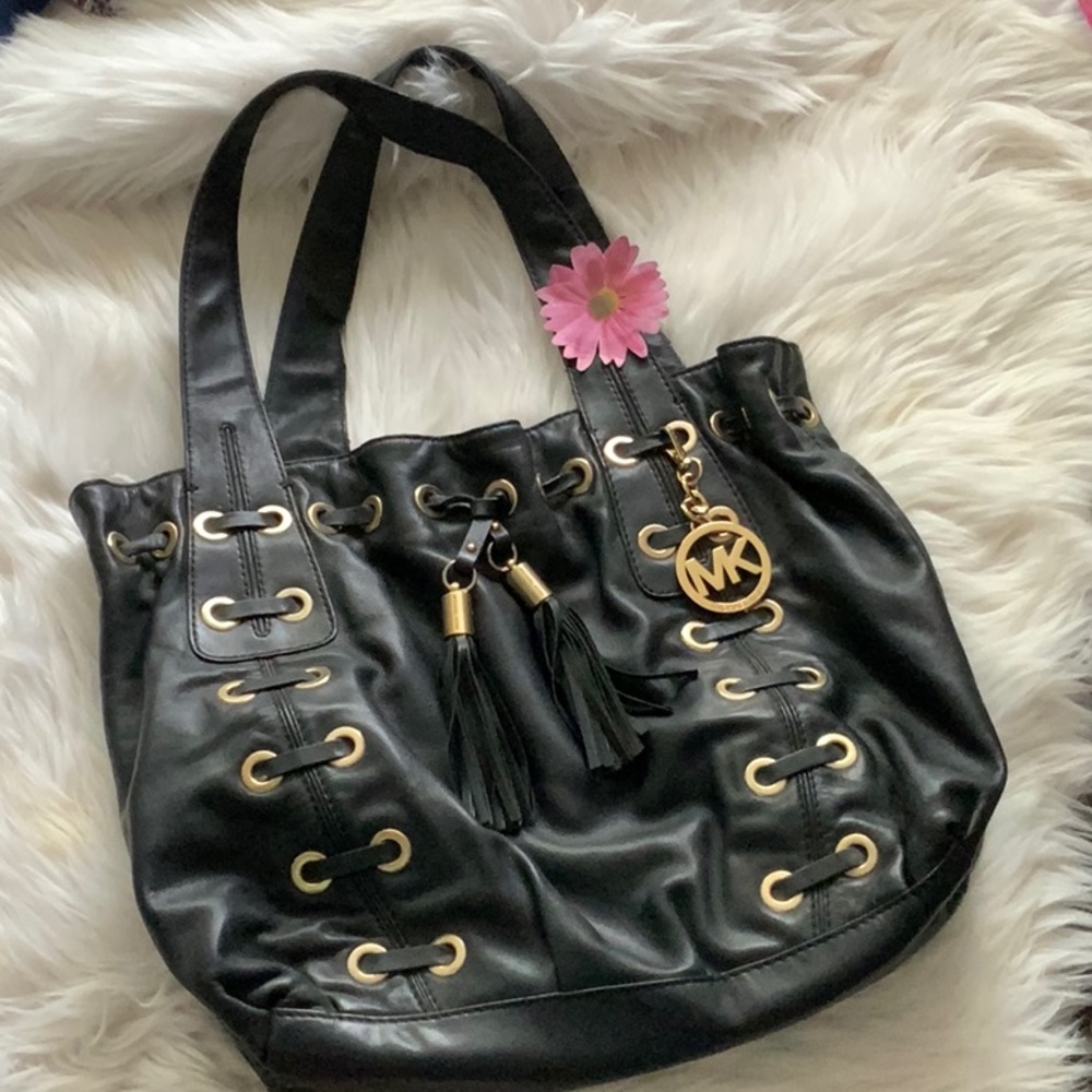 VINTAGE MICHAEL KORS ASTOR BAG🖤